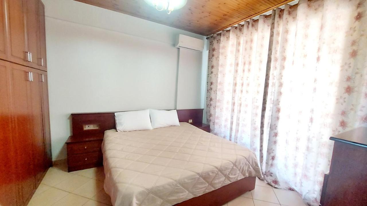 Sea View Apartment Saranda Buitenkant foto