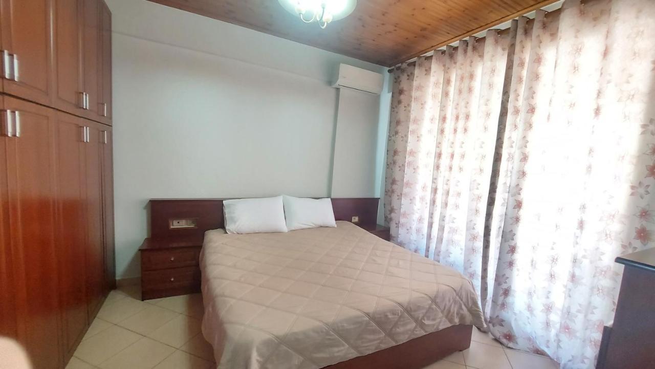 Sea View Apartment Saranda Buitenkant foto
