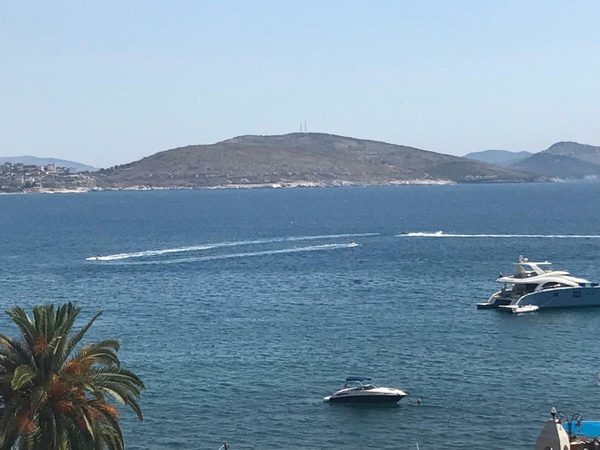 Sea View Apartment Saranda Buitenkant foto
